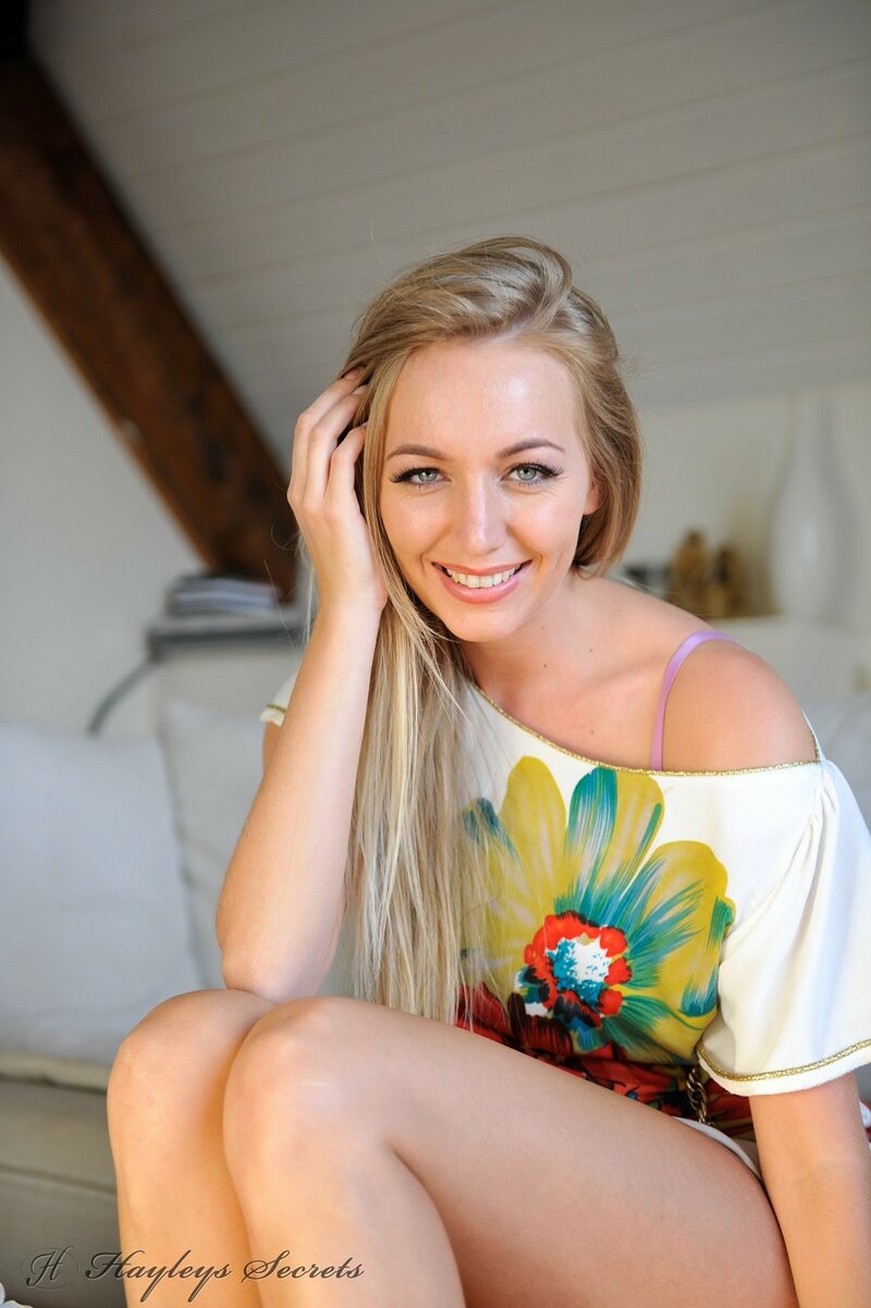 Анжела, 26